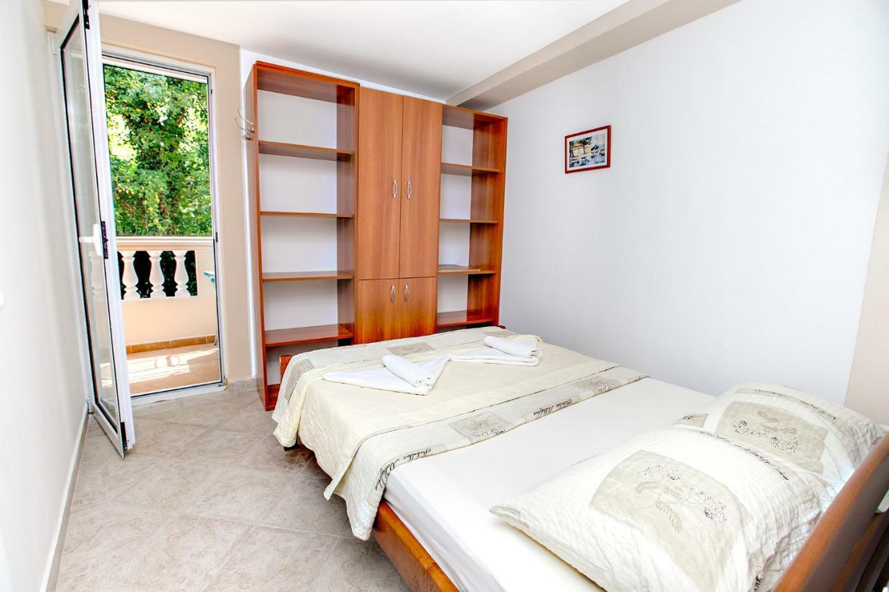 Apartments Villa Popovic Kotor Eksteriør billede