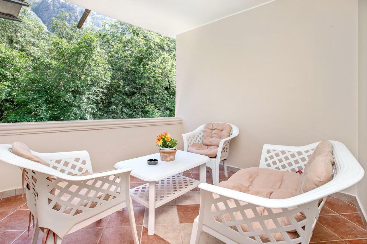 Apartments Villa Popovic Kotor Eksteriør billede